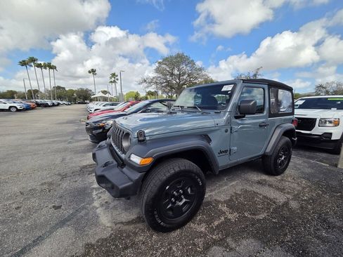 Used 2024 Jeep Wrangler Sport image 3