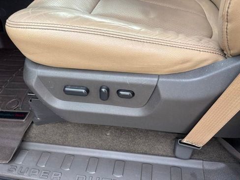 Used 2015 Ford F350 Lariat RWD image 24