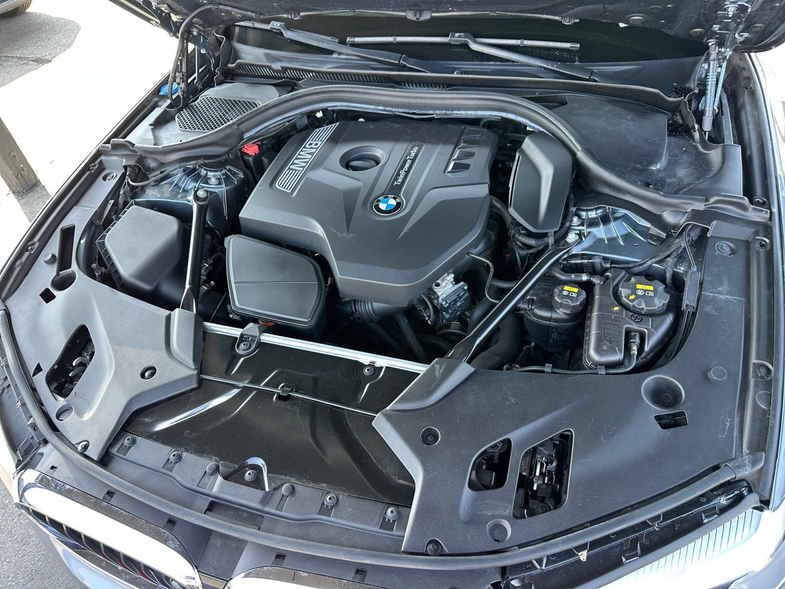 Used 2018 BMW 530i RWD image 30