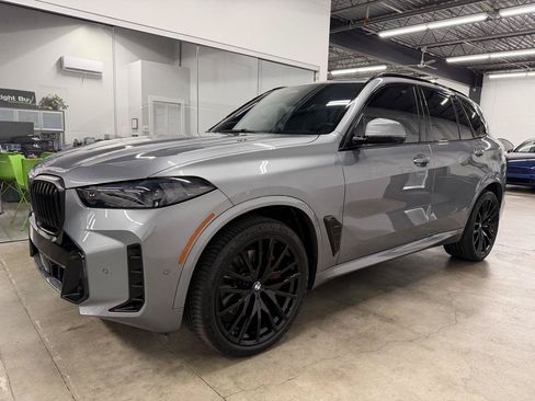Used 2024 BMW X5 xDrive40i w/ M Sport Package AWD/4WD image 1