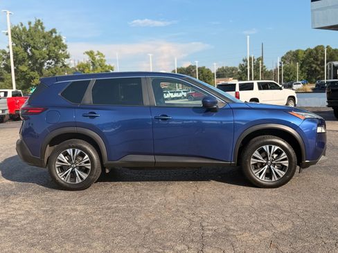 Used 2023 Nissan Rogue SV FWD image 13