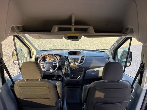 Used 2017 Ford Transit 350 XLT RWD image 19