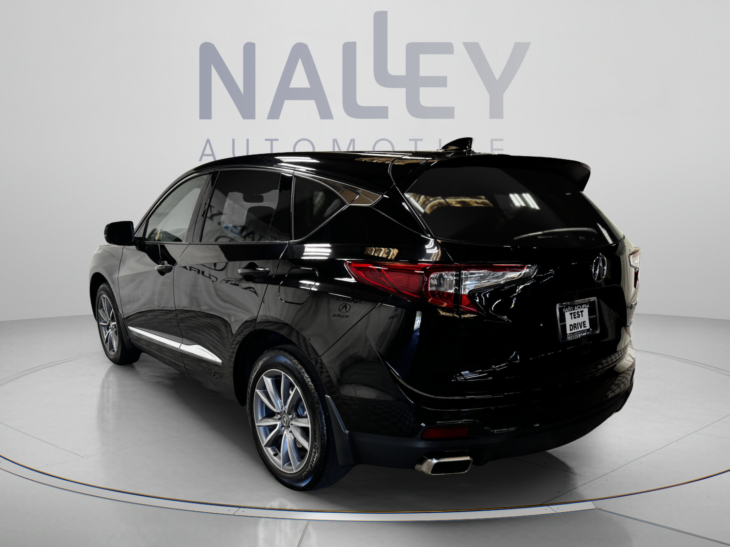 Used 2024 Acura RDX w/ Technology Package AWD/4WD image 3