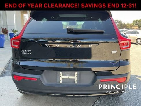 Certified 2021 Volvo XC40 P8 Recharge w/ Advanced Package image 7