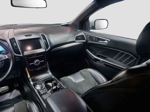 Used 2019 Ford Edge ST w/ Cold Weather Package AWD/4WD image 24