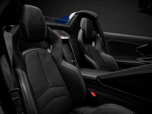 Used 2025 Chevrolet Corvette Z06 w/ Stealth Interior Trim Package RWD image 69