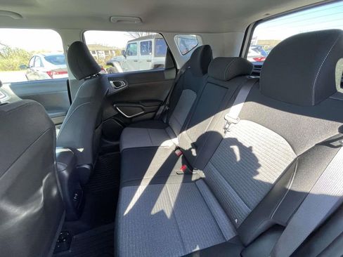 Used 2023 Kia Soul EX image 22