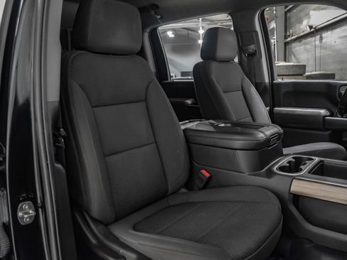 Used 2023 Chevrolet Silverado 2500 Custom w/ Custom Value Package AWD/4WD image 32
