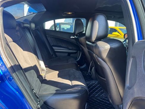 Used 2018 Dodge Charger R/T Scat Pack w/ Dynamics Package RWD image 13