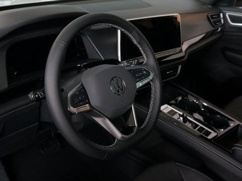 New 2024 Volkswagen Atlas Cross Sport SEL image 8
