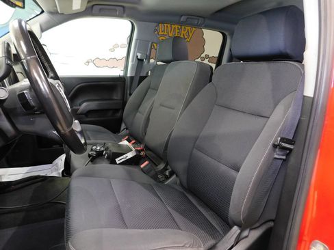 Used 2018 GMC Sierra 2500 SLE w/ HD SLE Preferred Plus Package AWD/4WD image 48