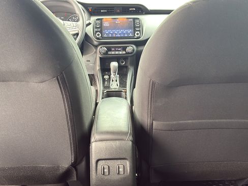 Used 2021 Nissan Kicks SV FWD image 26
