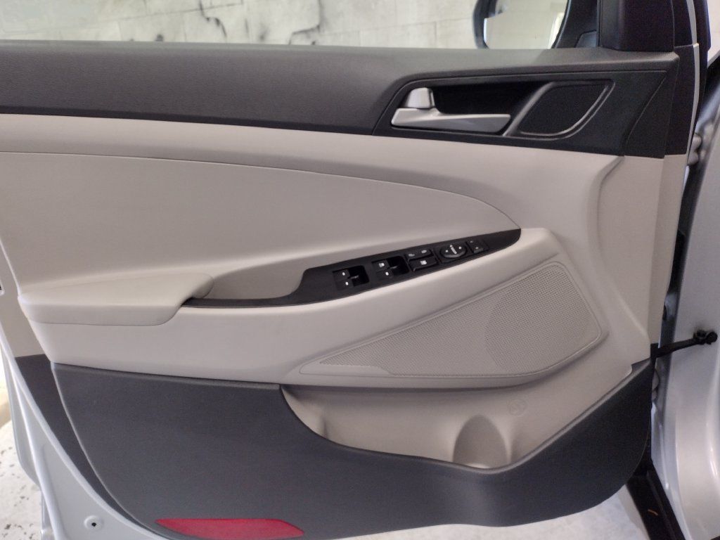 Used 2018 Hyundai Tucson SEL FWD image 17