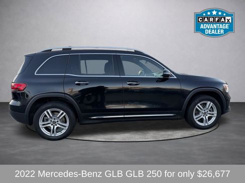 Used 2022 Mercedes-Benz GLB 250 4MATIC image 2