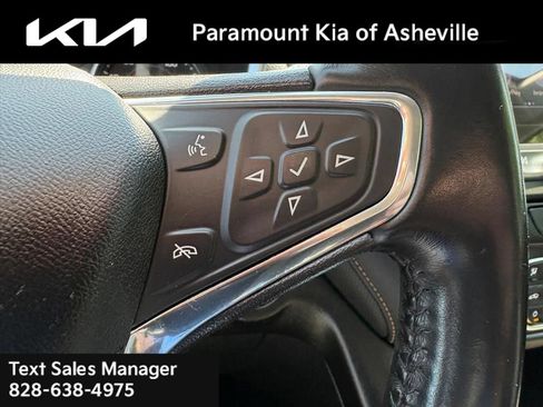 Used 2020 Chevrolet Equinox Premier FWD image 16