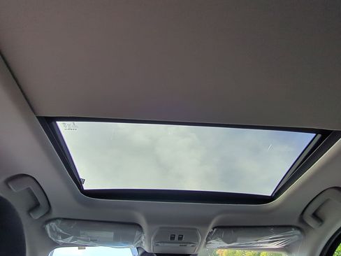 New 2026 Nissan Kicks SV w/ SV Premium Package image 15