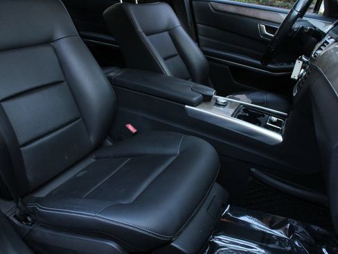 Used 2015 Mercedes-Benz E 350 4MATIC Sedan image 29