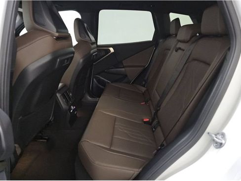 Used 2025 BMW X3 xDrive30i AWD/4WD image 9