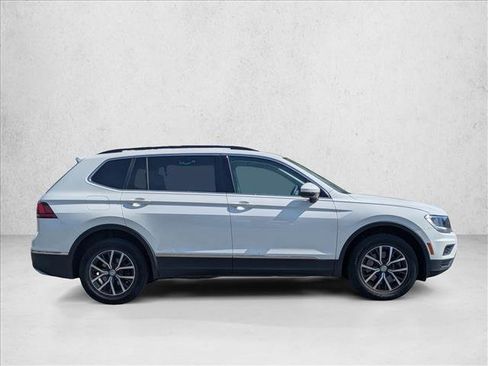 Used 2020 Volkswagen Tiguan SE w/ 3rd Row Seat Package AWD/4WD image 4