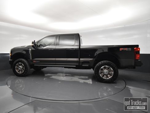 Used 2025 Ford F250 King Ranch AWD/4WD image 3