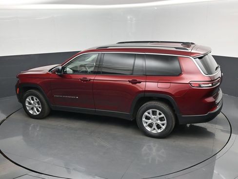 Used 2024 Jeep Grand Cherokee L Limited w/ Luxury Tech Group II image 38