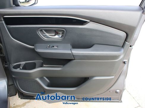 Used 2023 Honda Pilot Touring image 29
