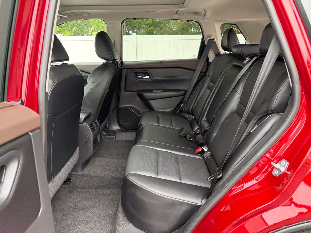 Certified 2023 Nissan Rogue SV w/ SV Premium B Package FWD image 26