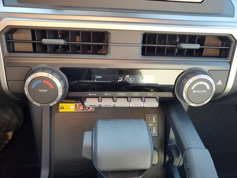Used 2026 Toyota 4Runner SR5 AWD/4WD image 20