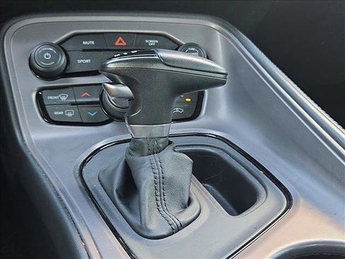 Used 2023 Dodge Challenger SXT image 10