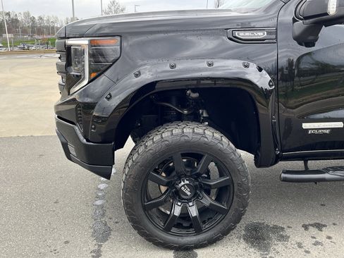 Used 2023 GMC Sierra 1500 Elevation w/ Preferred Package image 13