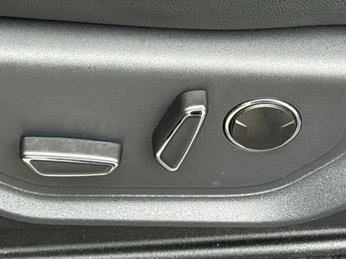 Used 2024 Ford Expedition Limited RWD image 23