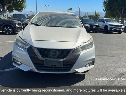 Used 2020 Nissan Versa SR FWD image 2
