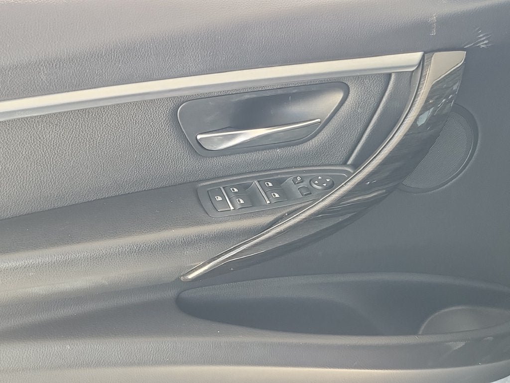 Used 2018 BMW 330i xDrive Sedan AWD/4WD image 20