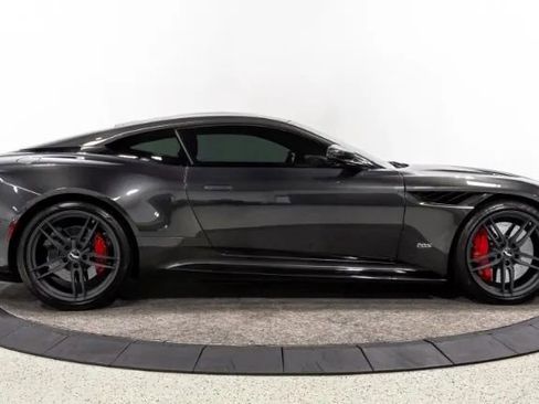 Used 2019 Aston Martin DBS Superleggera image 4