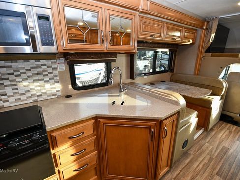 Used 2016 Ford E-450 and Econoline 450 Super Duty w/ Motorhome Prep Package image 7