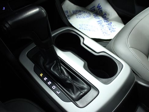 Used 2018 Chevrolet Colorado LT w/ Luxury Package, Chrome image 23