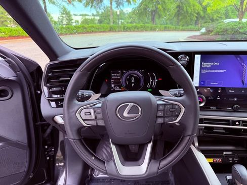 Certified 2024 Lexus RX 350h w/ Accessory Package (Z1) AWD/4WD image 18