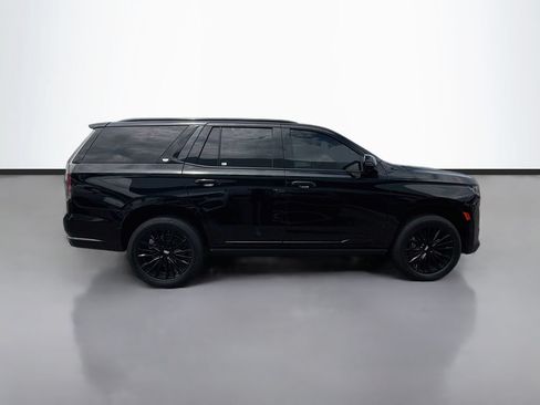 Used 2023 Cadillac Escalade Sport Platinum w/ Heavy-Duty Trailer Package AWD/4WD image 4