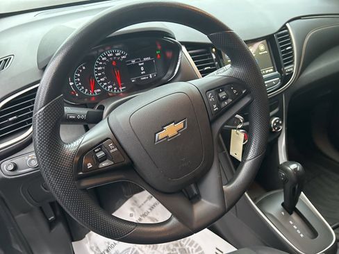 Used 2019 Chevrolet Trax LS w/ Tint and Cruise Package image 23