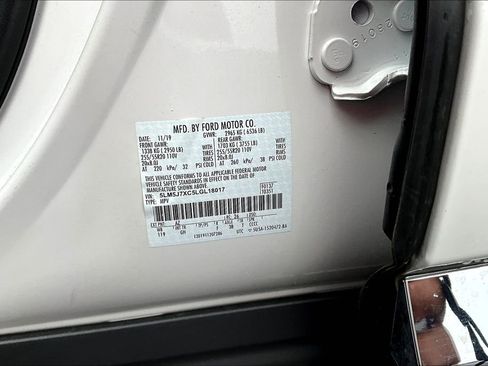 Used 2020 Lincoln Aviator Reserve w/ Class IV Trailer Tow Package image 36