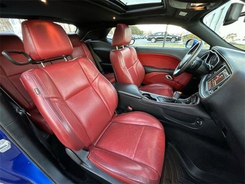 Certified 2018 Dodge Challenger GT w/ Technology Group image 25