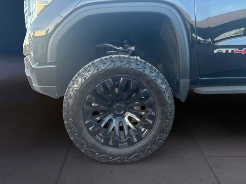 Used 2025 GMC Sierra 1500 AT4 w/ AT4 Premium Package image 14