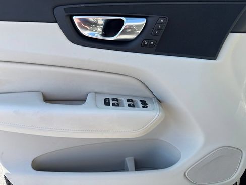 Used 2023 Volvo XC60 B5 Plus w/ Protection Package Premier FWD image 18