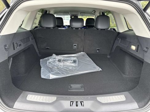New 2026 Lincoln Nautilus Premier AWD/4WD image 11