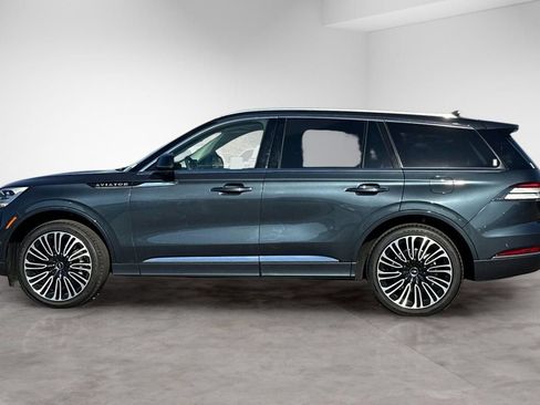 Used 2024 Lincoln Aviator Black Label AWD/4WD image 2