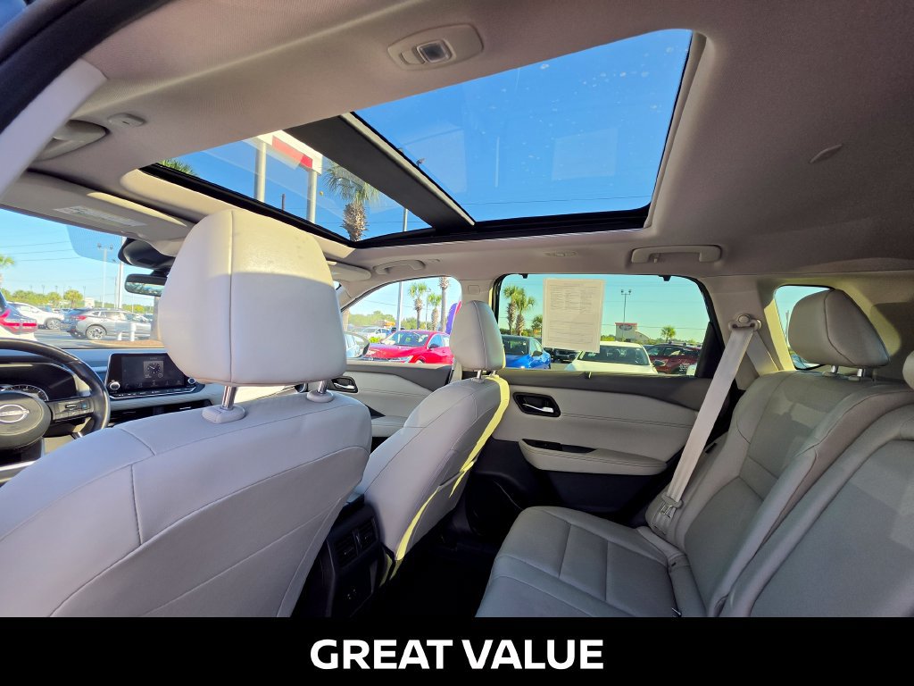 Certified 2023 Nissan Rogue SV w/ SV Premium B Package FWD image 16