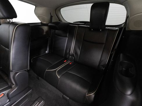 Used 2017 INFINITI QX60 AWD w/ Premium Package image 7