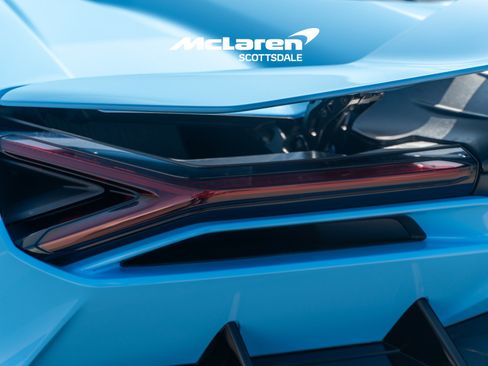 Used 2024 Lamborghini Revuelto AWD/4WD image 25
