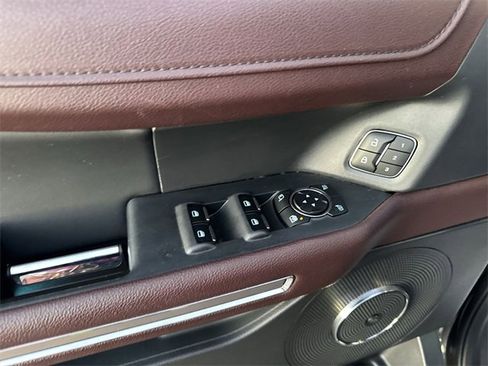 Used 2024 Ford Expedition Limited image 14