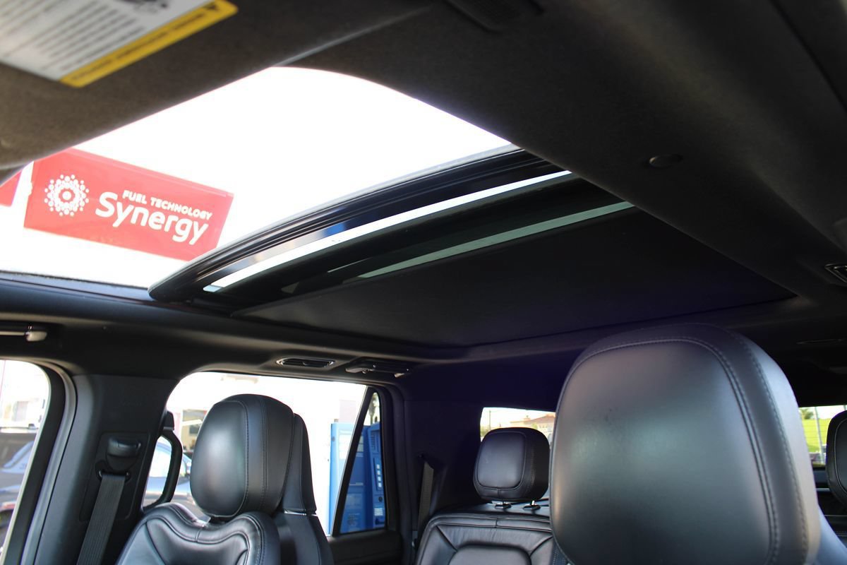 Used 2020 Lincoln Navigator L Reserve w/ Equipment Group 208A Reserve AWD/4WD image 29